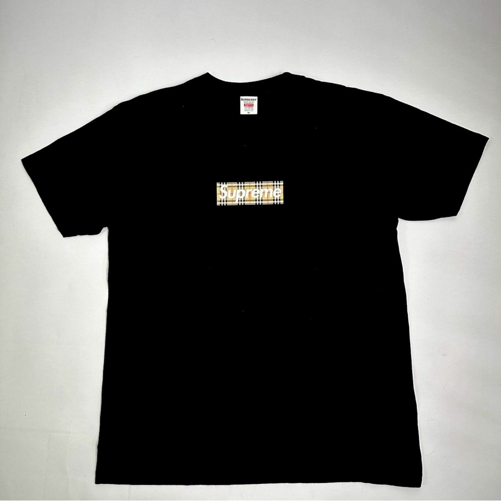 🔥Supreme x Burberry Box Logo Black Tee size S🔥